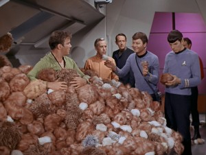 The-Trouble-with-Tribbles-3-3279495777